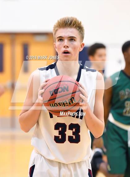 Thumbnail 3 in JV: Perry vs. Basha photogallery.