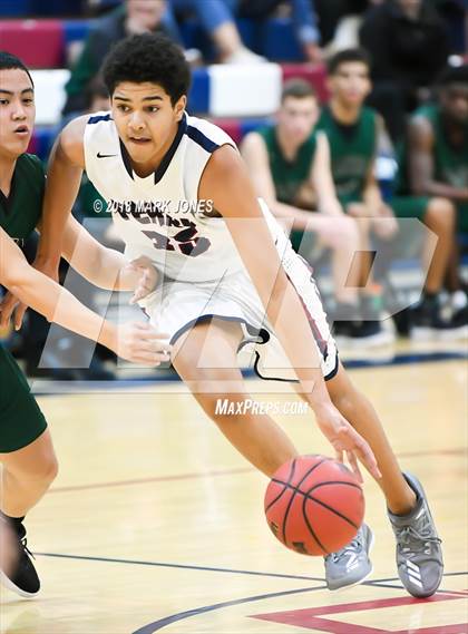 Thumbnail 2 in JV: Perry vs. Basha photogallery.