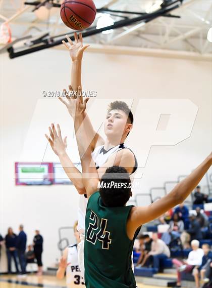 Thumbnail 3 in JV: Perry vs. Basha photogallery.