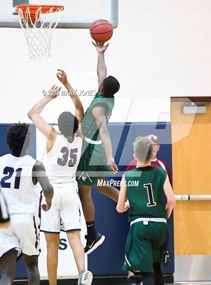 Thumbnail 2 in JV: Perry vs. Basha photogallery.