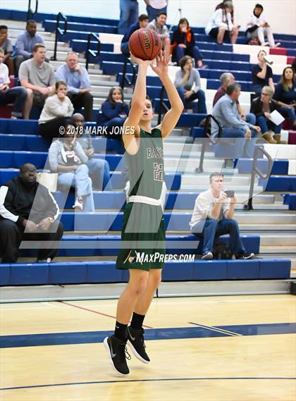 Thumbnail 3 in JV: Perry vs. Basha photogallery.