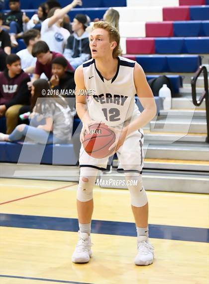 Thumbnail 1 in JV: Perry vs. Basha photogallery.