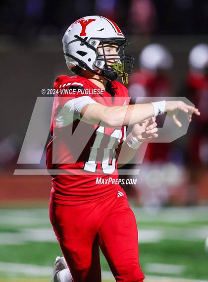 Thumbnail 1 in Richland @ Yelm (WIAA 4A Section Playoffs) photogallery.