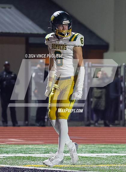 Thumbnail 1 in Richland @ Yelm (WIAA 4A Section Playoffs) photogallery.