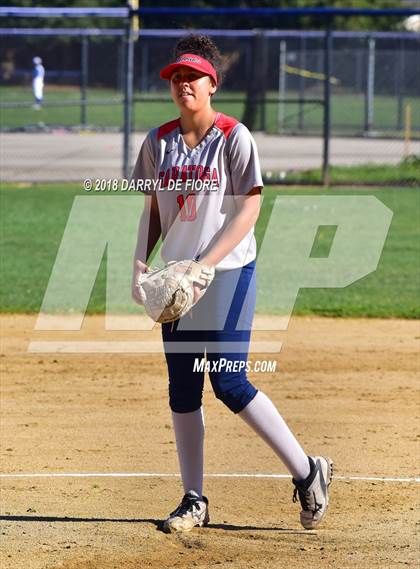 Thumbnail 3 in Saratoga @ Prospect photogallery.