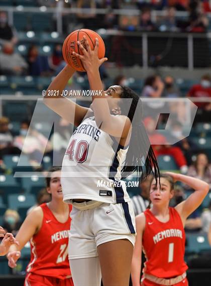 Thumbnail 1 in Memorial vs. Tompkins (UIL 6A Area Playoff) photogallery.