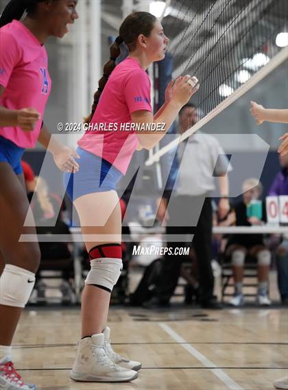 Thumbnail 1 in Oak Ridge vs. Cypress Creek (Legends Invitational) photogallery.