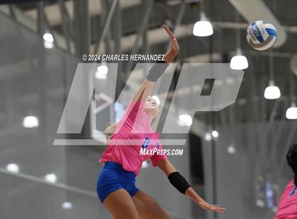 Thumbnail 2 in Oak Ridge vs. Cypress Creek (Legends Invitational) photogallery.