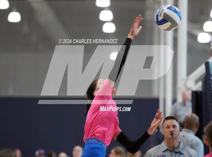 Thumbnail 1 in Oak Ridge vs. Cypress Creek (Legends Invitational) photogallery.
