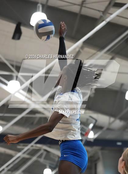 Thumbnail 3 in Oak Ridge vs. Cypress Creek (Legends Invitational) photogallery.