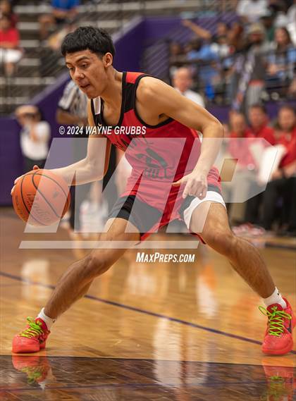 Thumbnail 1 in Chapel Hill @ Hooks (UIL 3A Region Quarterfinal) photogallery.