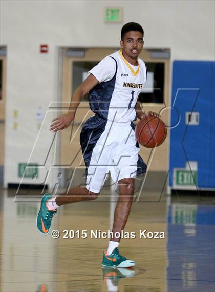 Thumbnail 1 in Venice vs. Bishop Montgomery (D1 Bound So Cal Christmas Classic) photogallery.
