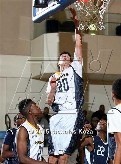 Thumbnail 2 in Venice vs. Bishop Montgomery (D1 Bound So Cal Christmas Classic) photogallery.