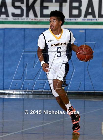 Thumbnail 3 in Venice vs. Bishop Montgomery (D1 Bound So Cal Christmas Classic) photogallery.