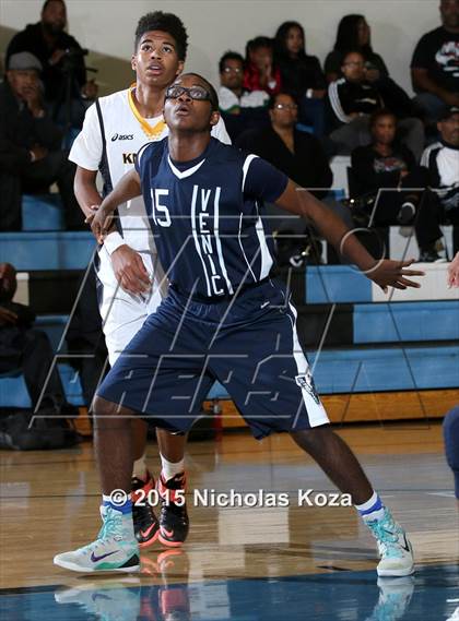 Thumbnail 3 in Venice vs. Bishop Montgomery (D1 Bound So Cal Christmas Classic) photogallery.