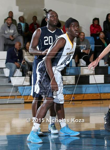 Thumbnail 3 in Venice vs. Bishop Montgomery (D1 Bound So Cal Christmas Classic) photogallery.