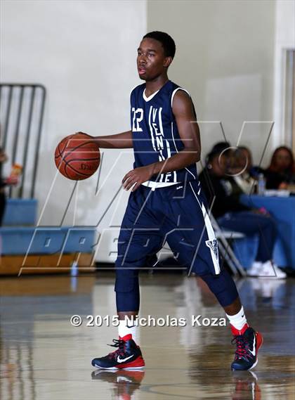 Thumbnail 1 in Venice vs. Bishop Montgomery (D1 Bound So Cal Christmas Classic) photogallery.