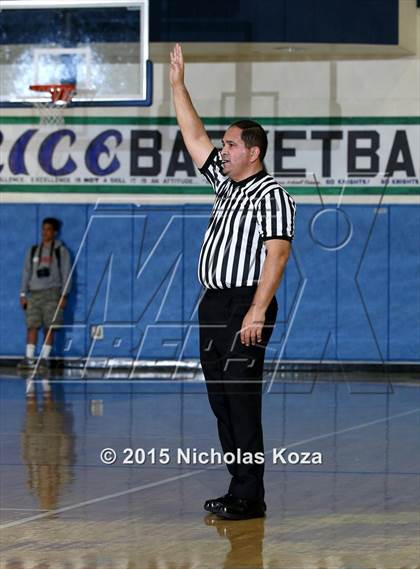Thumbnail 1 in Venice vs. Bishop Montgomery (D1 Bound So Cal Christmas Classic) photogallery.