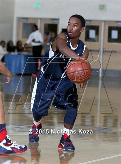 Thumbnail 2 in Venice vs. Bishop Montgomery (D1 Bound So Cal Christmas Classic) photogallery.