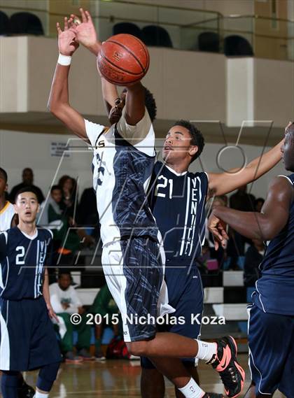 Thumbnail 1 in Venice vs. Bishop Montgomery (D1 Bound So Cal Christmas Classic) photogallery.