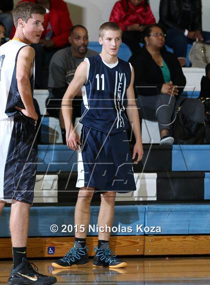 Thumbnail 2 in Venice vs. Bishop Montgomery (D1 Bound So Cal Christmas Classic) photogallery.