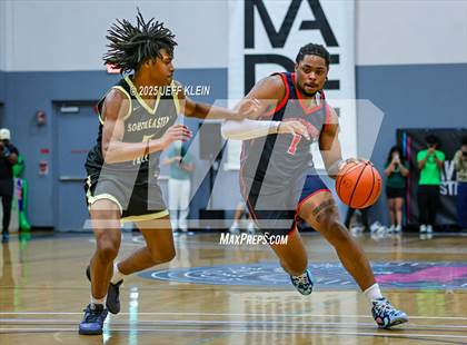 Thumbnail 2 in Southeastern Prep Academy National vs. Columbus (Made Hoops - Miami Tip-Off) photogallery.