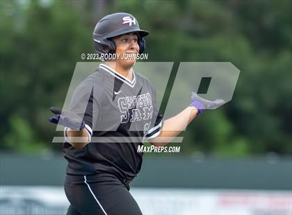 Thumbnail 1 in Live Oak @ Sam Houston photogallery.