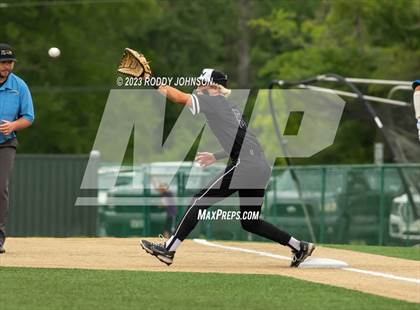 Thumbnail 3 in Live Oak @ Sam Houston photogallery.