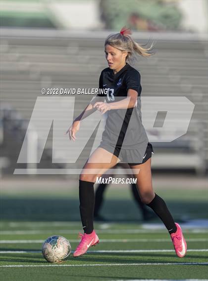 Thumbnail 2 in Marcus vs. Flower Mound (UIL 6A Quarterfinal Playoff) photogallery.