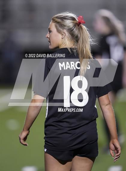 Thumbnail 3 in Marcus vs. Flower Mound (UIL 6A Quarterfinal Playoff) photogallery.