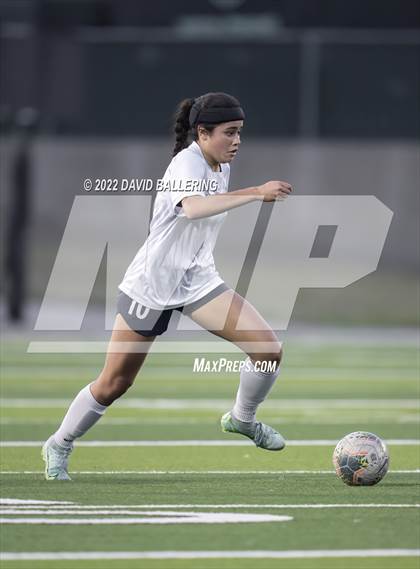 Thumbnail 3 in Marcus vs. Flower Mound (UIL 6A Quarterfinal Playoff) photogallery.