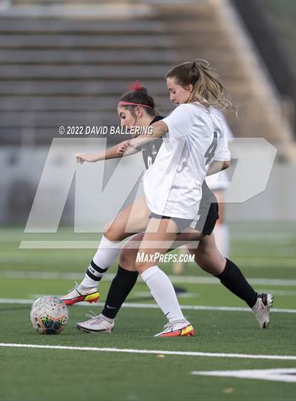 Thumbnail 3 in Marcus vs. Flower Mound (UIL 6A Quarterfinal Playoff) photogallery.