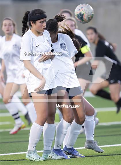 Thumbnail 3 in Marcus vs. Flower Mound (UIL 6A Quarterfinal Playoff) photogallery.