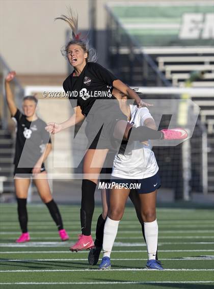 Thumbnail 2 in Marcus vs. Flower Mound (UIL 6A Quarterfinal Playoff) photogallery.