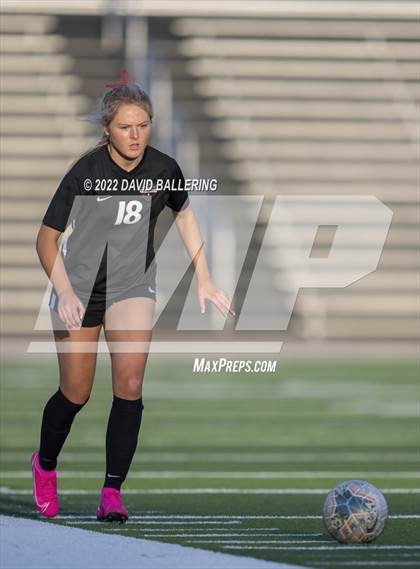 Thumbnail 2 in Marcus vs. Flower Mound (UIL 6A Quarterfinal Playoff) photogallery.