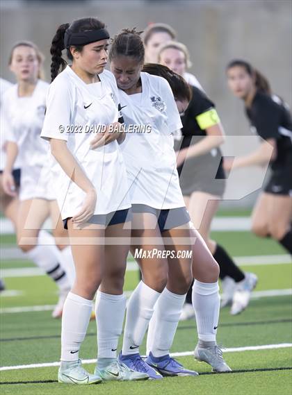 Thumbnail 2 in Marcus vs. Flower Mound (UIL 6A Quarterfinal Playoff) photogallery.