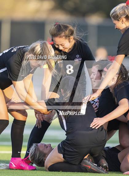 Thumbnail 2 in Marcus vs. Flower Mound (UIL 6A Quarterfinal Playoff) photogallery.