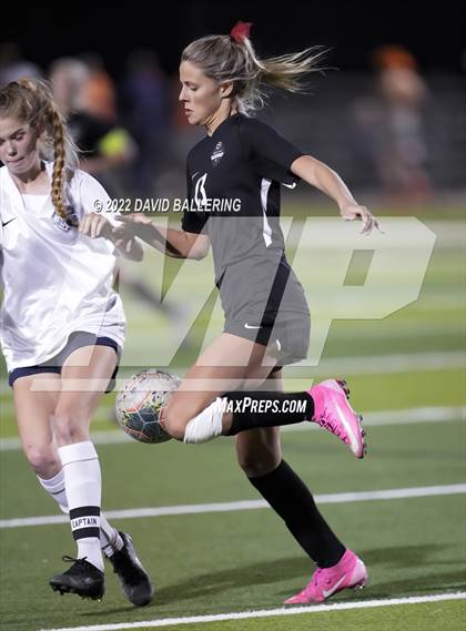 Thumbnail 2 in Marcus vs. Flower Mound (UIL 6A Quarterfinal Playoff) photogallery.