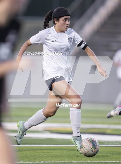 Thumbnail 2 in Marcus vs. Flower Mound (UIL 6A Quarterfinal Playoff) photogallery.