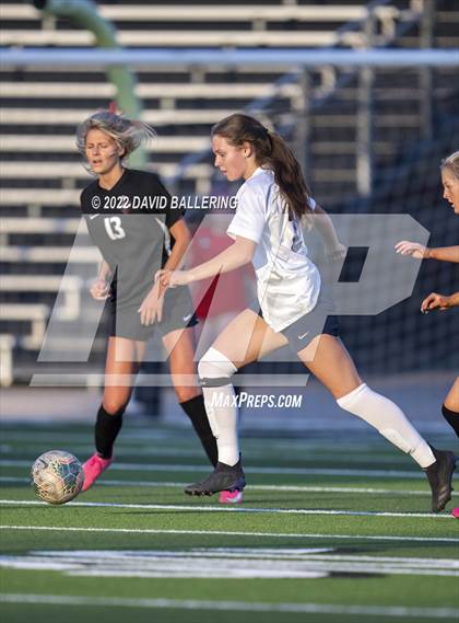 Thumbnail 2 in Marcus vs. Flower Mound (UIL 6A Quarterfinal Playoff) photogallery.