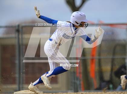 Thumbnail 3 in Sun Prairie West @ Watertown photogallery.