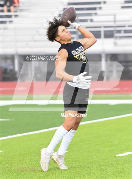 Thumbnail 3 in Goldwater vs. Northwest Christian (Goldwater 7v7) photogallery.