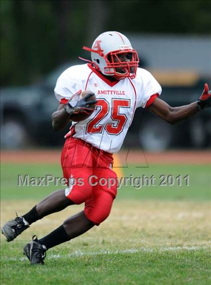 Thumbnail 2 in Amityville Memorial @ Islip photogallery.