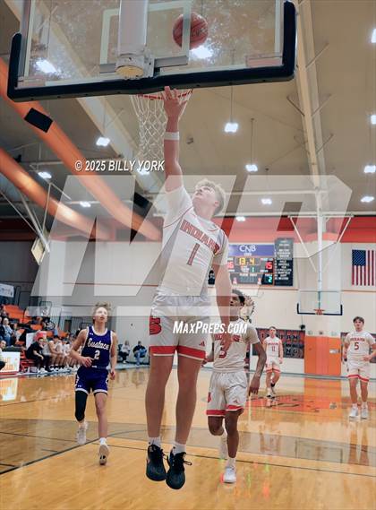 Thumbnail 2 in Grand Saline vs Eustace photogallery.