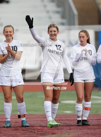 Thumbnail 1 in Pine View vs Logan (UHSAA 4A First Round) photogallery.
