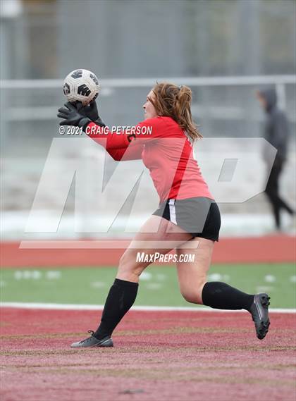 Thumbnail 3 in Pine View vs Logan (UHSAA 4A First Round) photogallery.