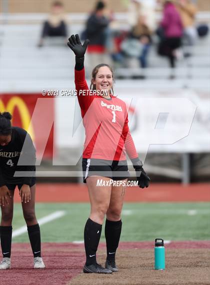 Thumbnail 3 in Pine View vs Logan (UHSAA 4A First Round) photogallery.