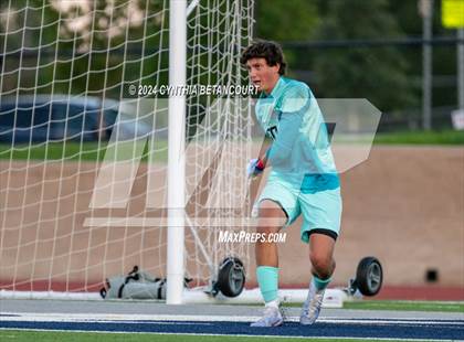 Thumbnail 2 in Valor Christian vs Ralston Valley photogallery.