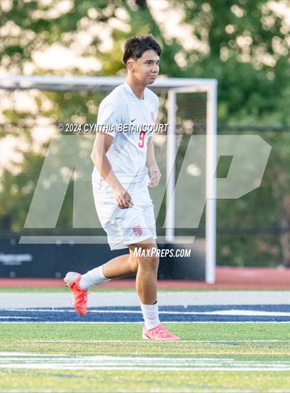 Thumbnail 1 in Valor Christian vs Ralston Valley photogallery.