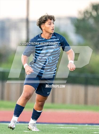 Thumbnail 1 in Valor Christian vs Ralston Valley photogallery.